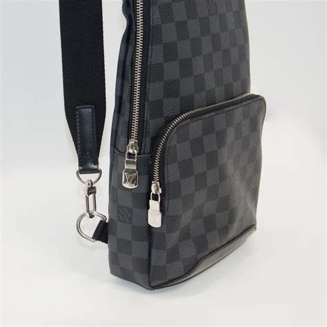 louis vuitton avenue sling bag